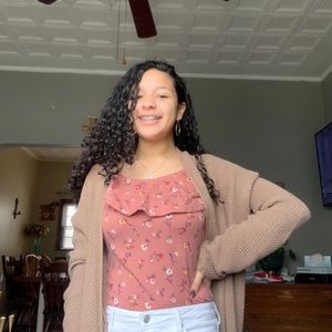 Meet your Posher, Cecilia